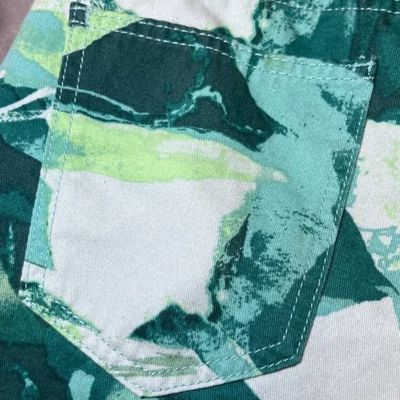 Forever 21 Womens Size Small Cargo Pants Teal Green Abstract Wide Leg Y2K - Picture 12 of 16